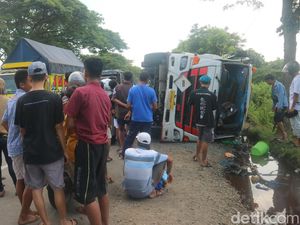 Viral Video Bus Saling Salip Sebelum Laka di Pantura Rembang, Polisi Cek CCTV Viral Video Bus Saling Salip Sebelum Laka di Pantura Rembang, Polisi Cek CCTV