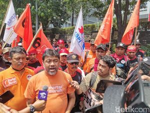 Tolak Perppu Ciptaker Disahkan Jadi UU, Buruh Ancam Mogok Nasional! Tolak Perppu Ciptaker Disahkan Jadi UU, Buruh Ancam Mogok Nasional!