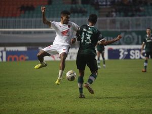 Tatap Laga Persikabo Vs PSM, Yance Sayuri Waspada Kebobolan di Menit Akhir
