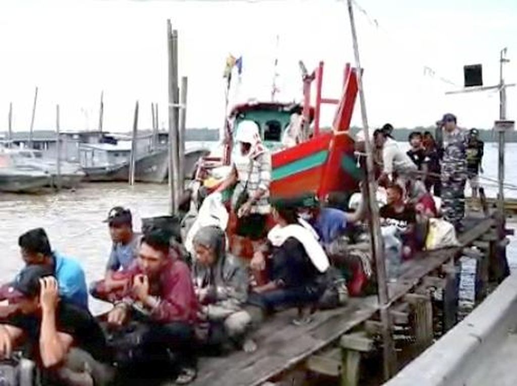 Pulang ke Indonesia Secara Ilegal, 19 PMI dari Malaysia Ditangkap