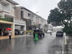 Hujan Lebat, Reka Ulang Mario Dandy Aniaya David Disetop Sementara