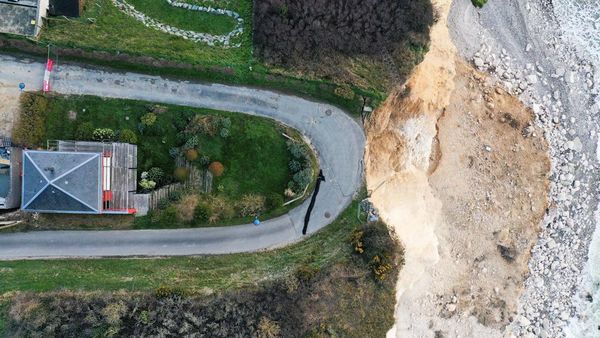 Potret Tebing Cap Fagnet di Prancis Tergerus Erosi