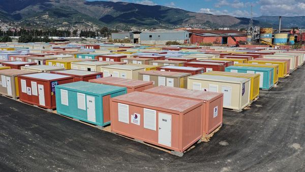 10.000 Rumah Kontainer Bekas Piala Dunia untuk Korban Gempa Turki