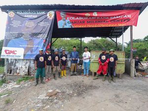 Relawan Ganjar Gandeng Desa di Cirebon Inisiasi Program Bank Sampah