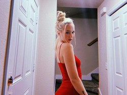 Jadi ART Topless Dibayar Rp 46 Juta, Wanita Ini Kerja Sambil Dijaga Bodyguard