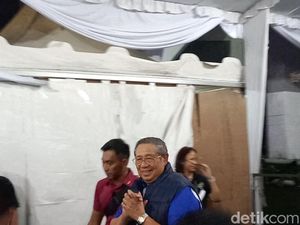 Semringahnya SBY-AHY saat Jakarta LavAni Lolos ke Grand Final Proliga 2023 Semringahnya SBY-AHY saat Jakarta LavAni Lolos ke Grand Final Proliga 2023