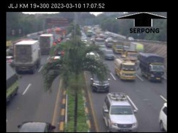Jelang Akhir Pekan, Sejumlah Titik di Tol Dalam Kota dan JORR Macet