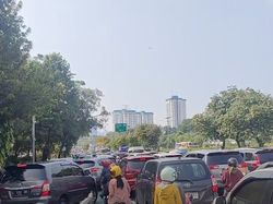 Ada Konser BLACKPINK, Lalin Gatot Subroto Arah GBK Dialihkan