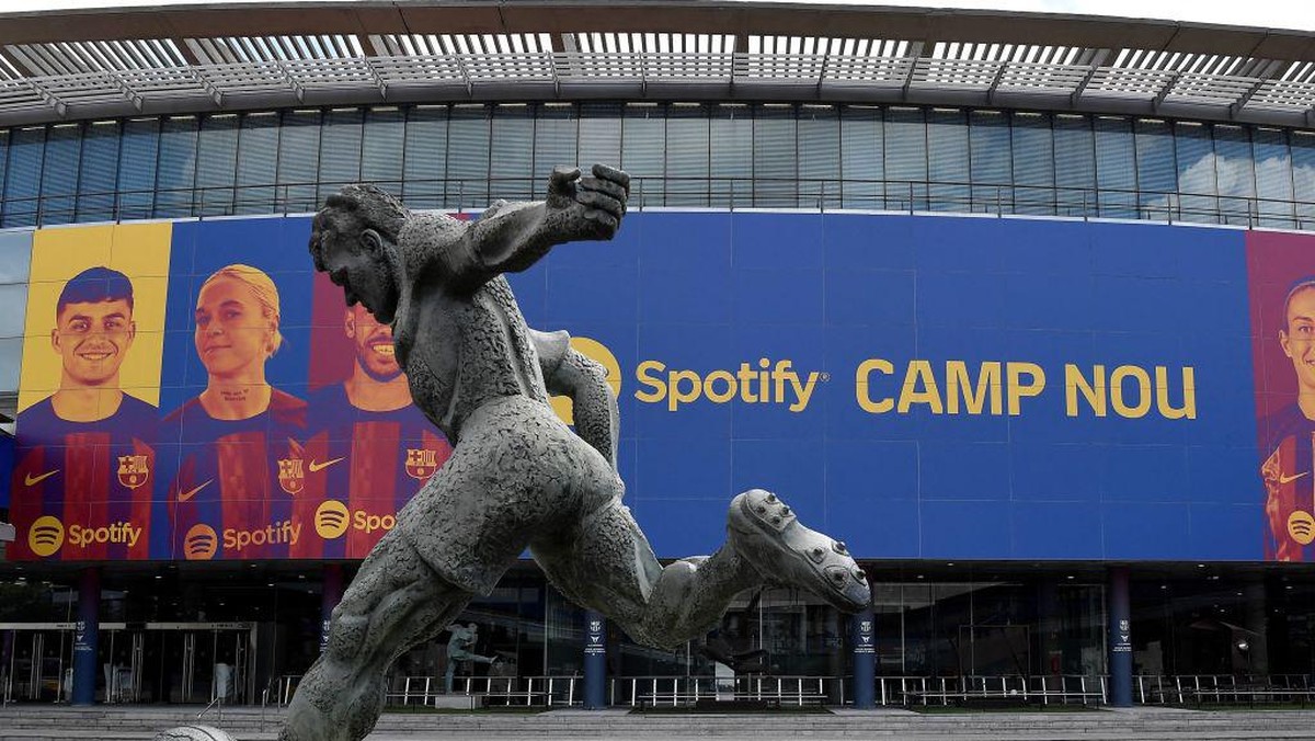 Barcelona didakwa menyuap wasit (AFP via Getty Images/PAU BARRENA)