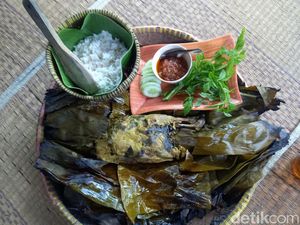 Menyantap Olahan Bubuy Ayam, Kuliner Khas dari Subang