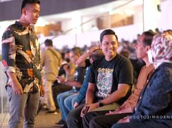 Momen Bupati Kendal Dico Nonton Konser Deep Purple  Bareng Gibran