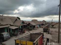 Merapi Erupsi, Ganjar Minta Warga Segera Evakuasi Jika Situasi Memburuk