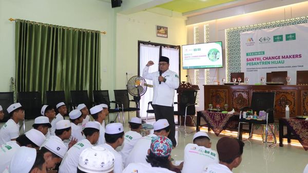 Kala Santri-Pengurus Ponpes di Probolinggo jadi Penggerak Pesantren Hijau