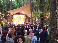Keren! Ada Konser Musik di Tengah Hutan Borobudur