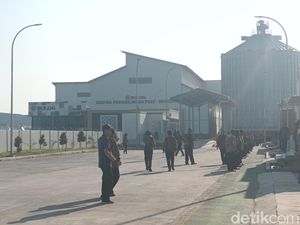 Presiden Jokowi Akan Kunjungi Sragen Hari Ini, Berikut Agendanya Presiden Jokowi Akan Kunjungi Sragen Hari Ini, Berikut Agendanya