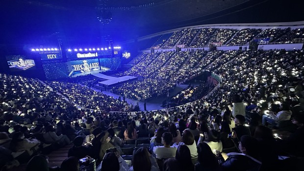 Nikmati Konser K-Pop/Foto: Facebook/ITZY Nikmati Konser K-Pop/Foto: Facebook/ITZY