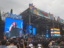 Tampil di Now Playing Festival Bandung, Vierratale Ajak Penonton Nostalgia