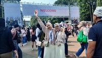 Ramainya BLINK Antre Masuk GBK Jelang Konser BLACKPINK