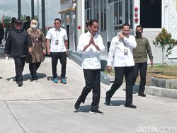 Resmikan Penggilingan Padi di Sragen, Jokowi: Saya Perintahkan Bulog...