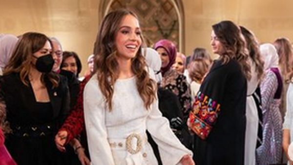 8 Gaya Putri Yordania Jelang Dinikahi Pria yang Agamanya Diperdebatkan