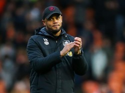 Vincent Kompany Kena Karma dari Cristiano Ronaldo?