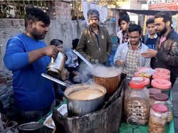 Minuman Kaki Lima Paling Enak di India Rekomendasi YouTuber