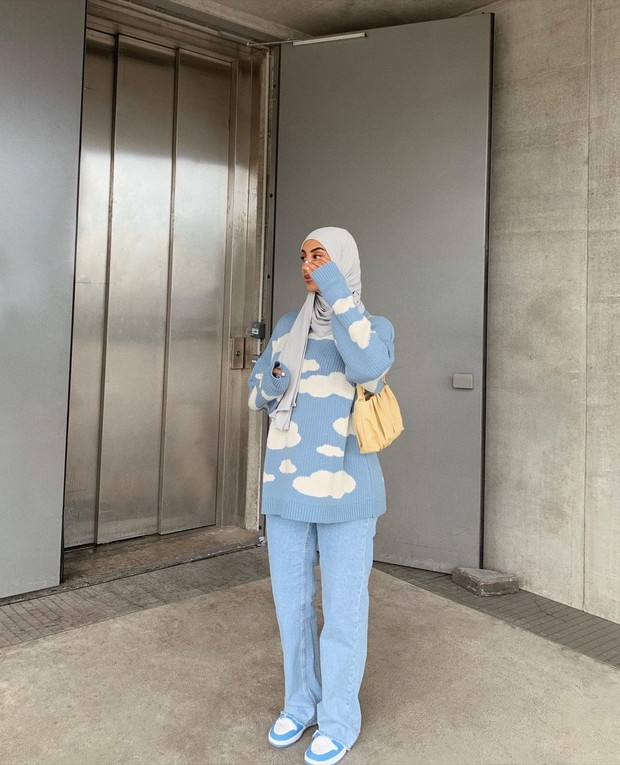 Amira | Foto: Instagram | @emiraah Inspirasi gaya hijab dari influencer luar negeri