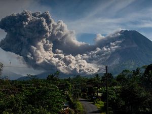 5 Fakta Gunung Merapi Erupsi 11 Maret 2023 dan Status Terkini 5 Fakta Gunung Merapi Erupsi 11 Maret 2023 dan Status Terkini
