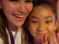 Keseruan Nagita Slavina hingga Ayu Ting Ting Nonton Konser BLACKPINK