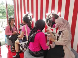Makin Cantik! Booth Ini Bikin Kamu Tampil On Fleek di Konser BLACKPINK