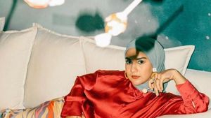 Gaya Irish Bella Saat Makan-makan dan Masak Bareng Keluarga