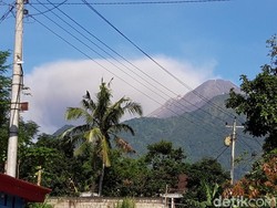 Merapi Erupsi, Posko Kesehatan Gratis Dibuka di Selo Boyolali