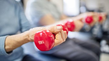Wow Nenek 12 Cucu Cetak Rekor Dunia dengan 1.575 Push-Up dalam 1 Jam Wow Nenek 12 Cucu Cetak Rekor Dunia dengan 1.575 Push-Up dalam 1 Jam