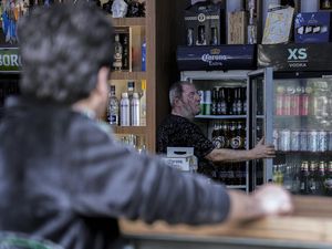 Ekspor Minuman Beralkohol AS Terancam Anjlok Gara-gara Tarif Trump