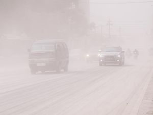 Hujan Abu Vulkanik Merapi: Wilayah Terdampak dan Kondisi Terkini Hujan Abu Vulkanik Merapi: Wilayah Terdampak dan Kondisi Terkini