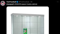 Kemudian capaian yang layak dibanggakan Liverpool musim ini tentunya cuma kemenangan 7-0 atas MU pekan lalu. (Foto: TWITTER @TrollFootball)