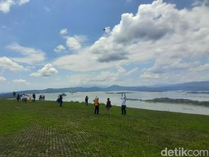Tol Cisumdawu Pikat Wisatawan ke Sumedang, Ini Kata PHRI Tol Cisumdawu Pikat Wisatawan ke Sumedang, Ini Kata PHRI