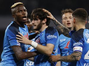 Osimhen 2 Gol, Napoli ke Perempatfinal Usai Tekuk Frankfurt 3-0