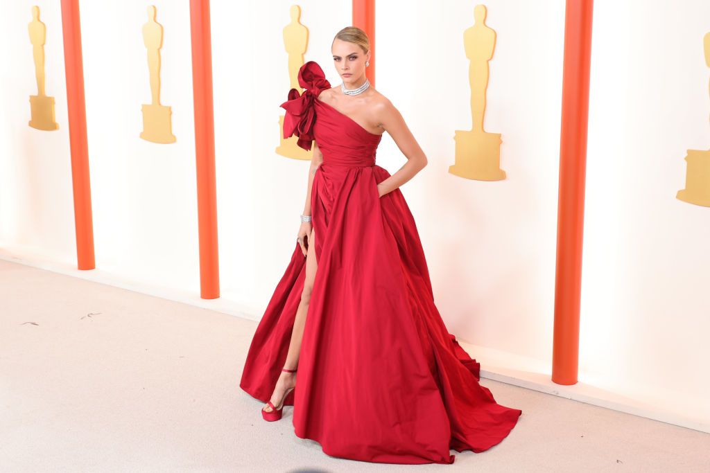 HOLLYWOOD, CALIFORNIA - MARCH 12: Cara Delevingne attends the 95th Annual Academy Awards on March 12, 2023 in Hollywood, California. (Photo by Kayla Oaddams/WireImage )
