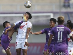 Bertanding di Indomilk Arena, Tangerang, Senin (13/3/2023), Persita vs PSM berjalan ketat.
