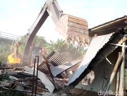 Penertiban Rumah Warga Depan Kampus Unimed Ricuh