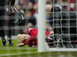 Garnacho Pakai Kruk Usai MU Diimbangi Southampton, Cedera Serius?