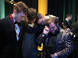 Oscar 2023 yang Terlalu Humanis dan Menginspirasi Oscar 2023 yang Terlalu Humanis dan Menginspirasi