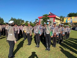 Unik, Anggota Polda NTT Wajib Kenakan Tas Motif Etnik Saat Bertugas