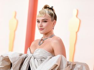 Duh, Penonton Lempar Benda ke Wajah Florence Pugh di Comic-Con