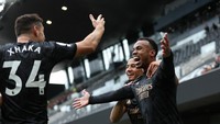 Skuad besutan Mikel Arteta itu mengoleksi 66 poin dari 27 laga, sedang Fulham tertahan di urutan delapan dengan 39 poin. REUTERS/David Klein.