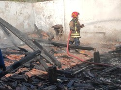 Gudang Kasur dan Bantal di Gondangsari Klaten Ludes Terbakar