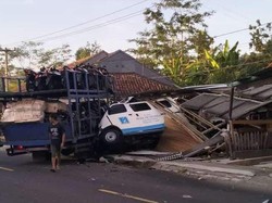 Jabar Hari Ini: Adu Banteng Tewaskan Dokter di Pangandaran