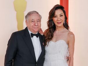 Michelle Yeoh dan Jean Todt Menikah Setelah 19 Tahun Tunangan Michelle Yeoh dan Jean Todt Menikah Setelah 19 Tahun Tunangan