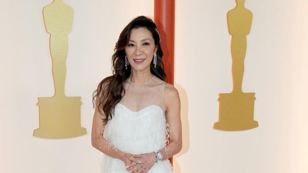 HOLLYWOOD, CALIFORNIA - MARCH 12: Michelle Yeoh attends the 95th Annual Academy Awards on March 12, 2023 in Hollywood, California. (Photo by Jeff Kravitz/FilmMagic)